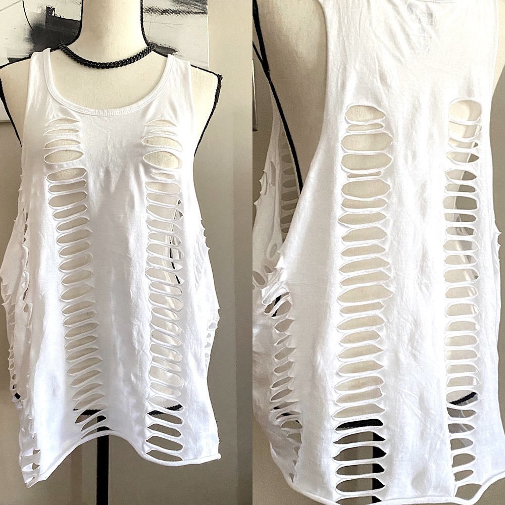 Distressed Tank